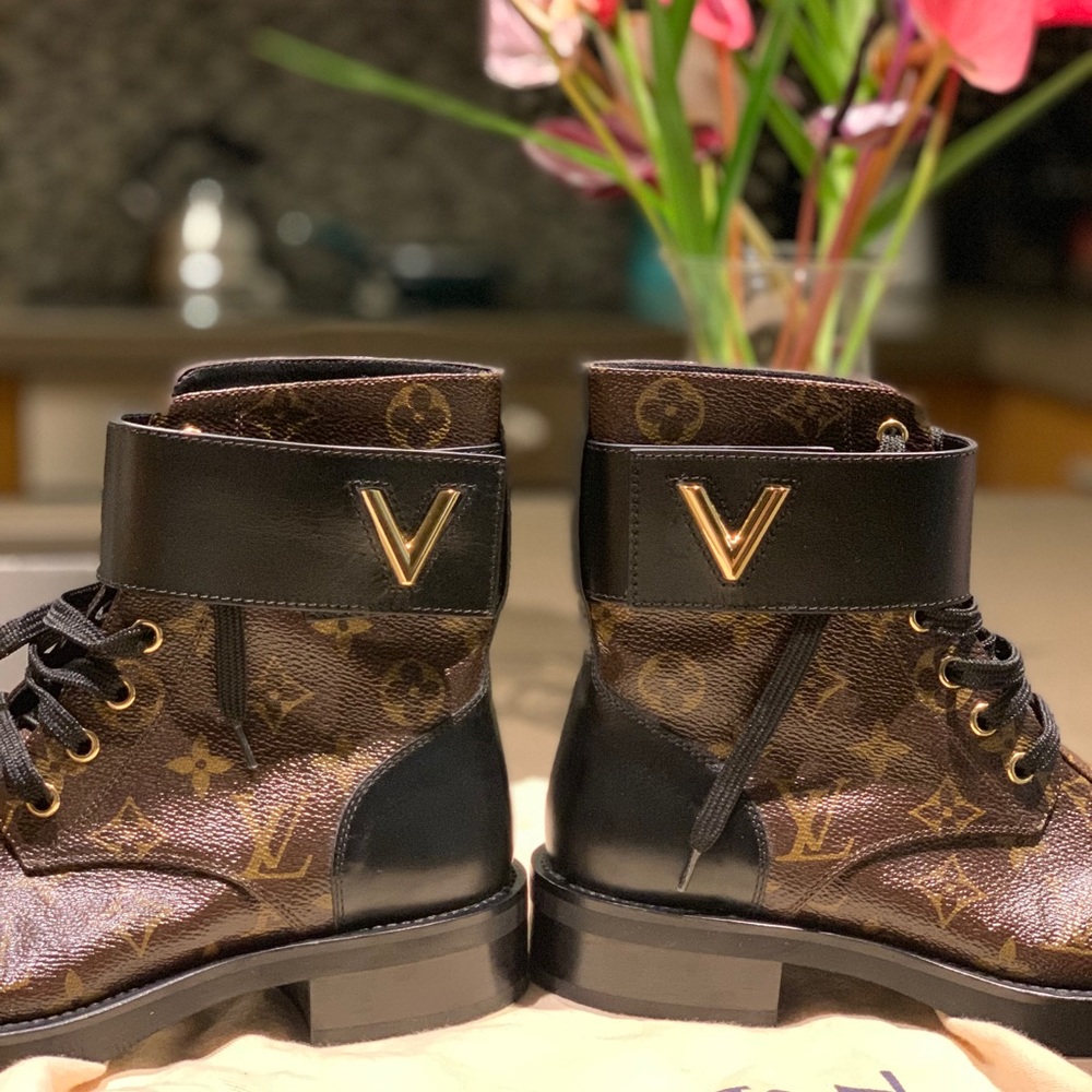 Wonderland Flat Ranger Brand New boots, authentic.